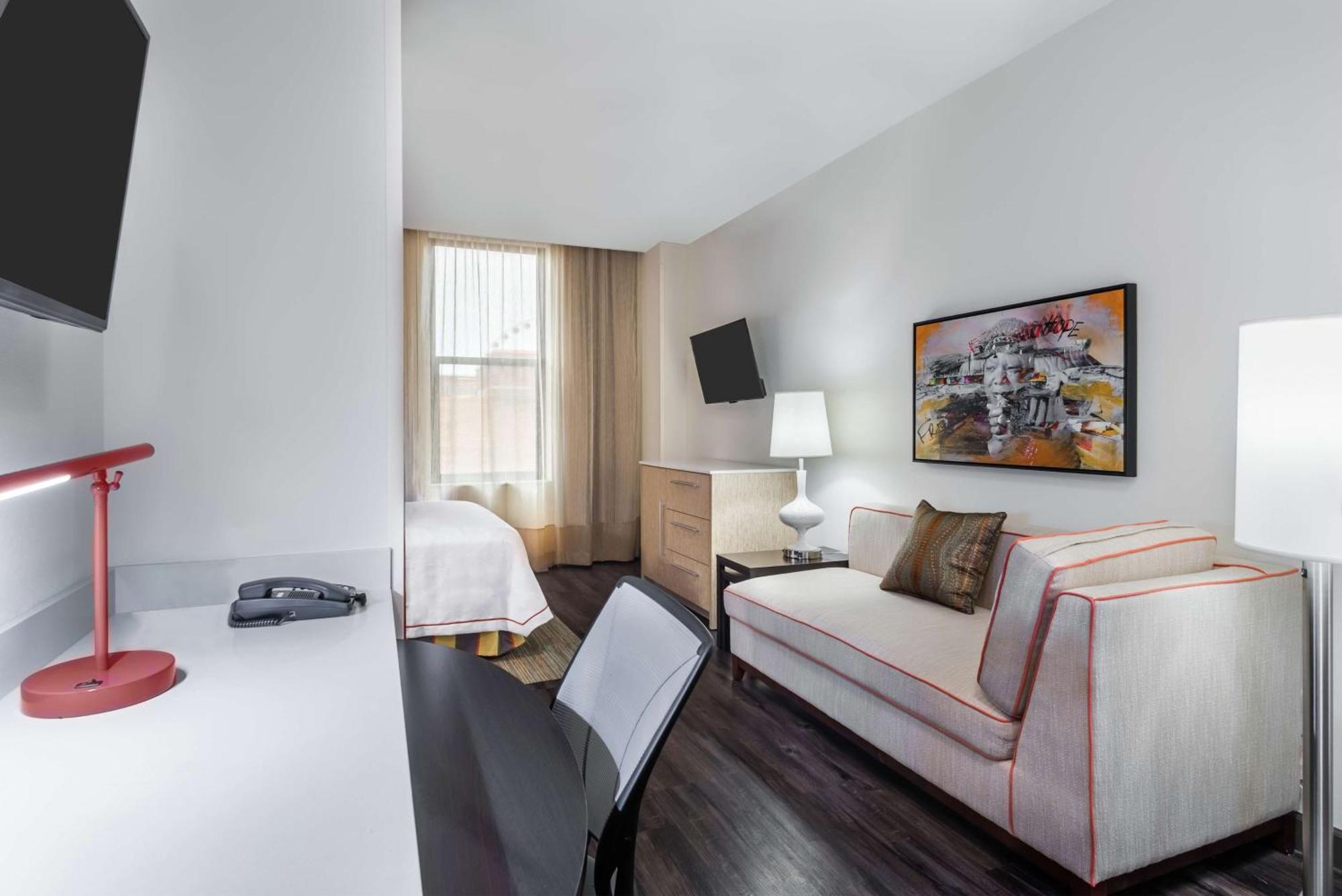 Home2 Suites By Hilton Atlanta Downtown Екстериор снимка